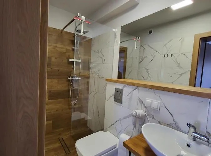 Julia Ozonowane アパート ウストロニエ・モルスキエ